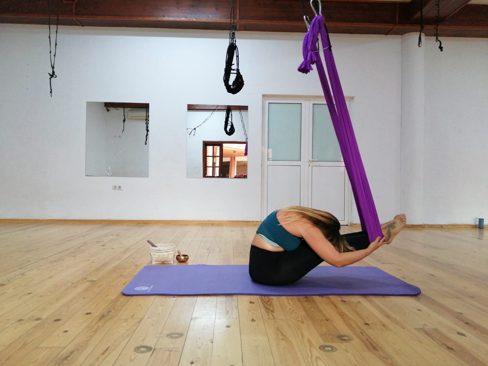 aerial-hammock-yoga (5).jpeg